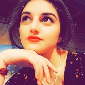 Meet your Posher, Kayla